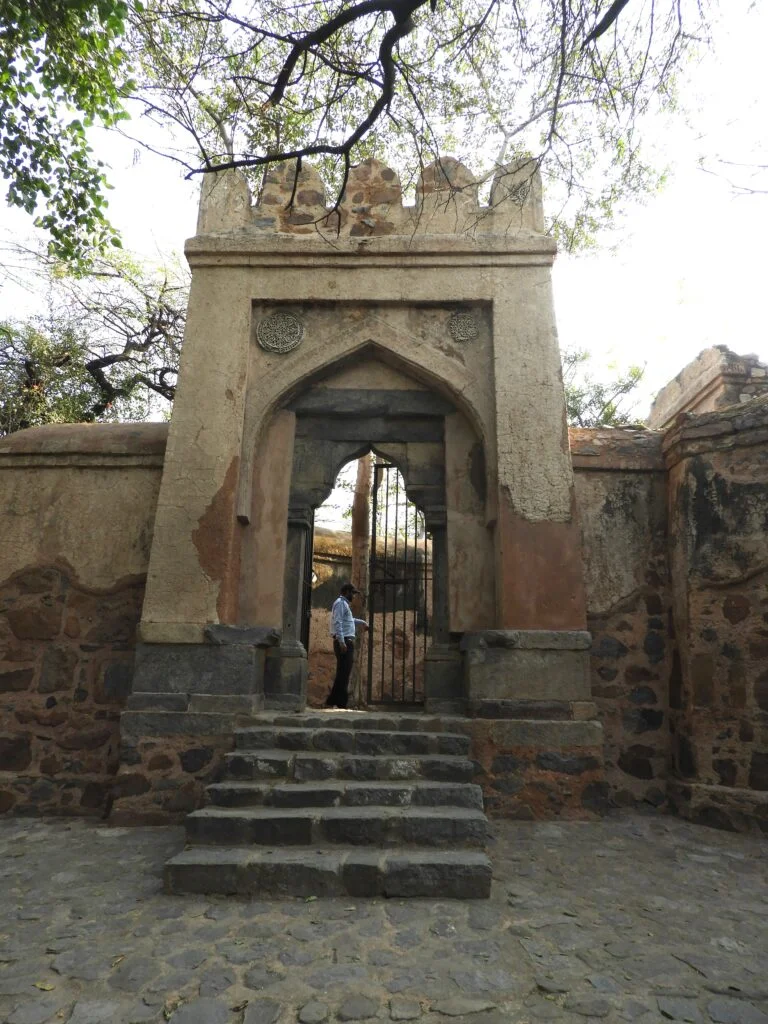 Bhuli Bhatiyari Ka Mahal Photos